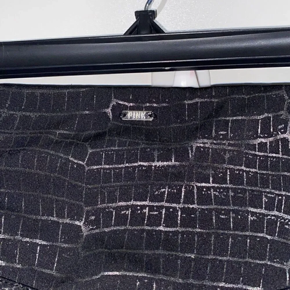 PINK Victoria's Secret Women's Black Snake Print Wide Waistband Leggings Size XL